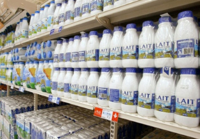 Carrefour начинает продажи под Private Label молока